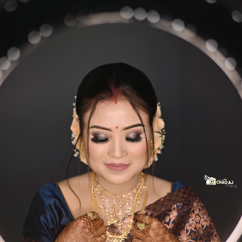 Mona Bora